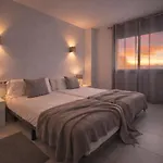 Hill With Terrace, Parking, Pool & Paddle Court * Торремолинос